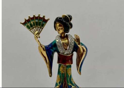 Fine jewelry art piece